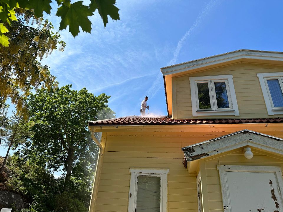 Miljövänlig taktvätt i Göteborg utförs av B&M Måleri
